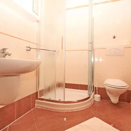 Apartamento Modern Eingerichtete Fuer 4 Personen Mit Meerblick