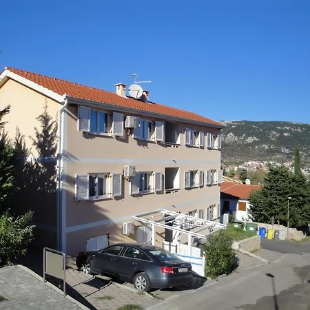 Apartment Modern Eingerichtete Fuer 4 Personen Mit Meerblick Baska (Krk)